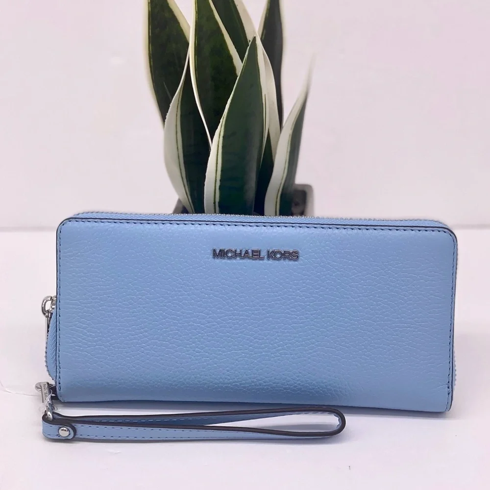 Michael Kors Continental Wallet Wristlet light Sky Plue